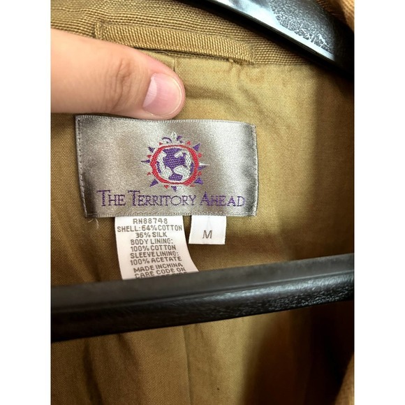 The Territory Ahead Tan three button Sports coat, size M, EUC - Picture 4 of 6